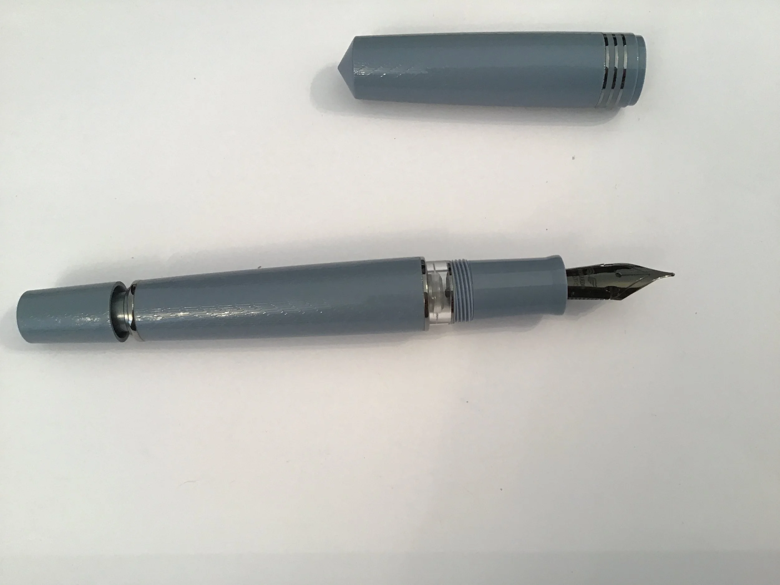 Pelikan M320 Souverän Fountain Pen — Global Pens UK
